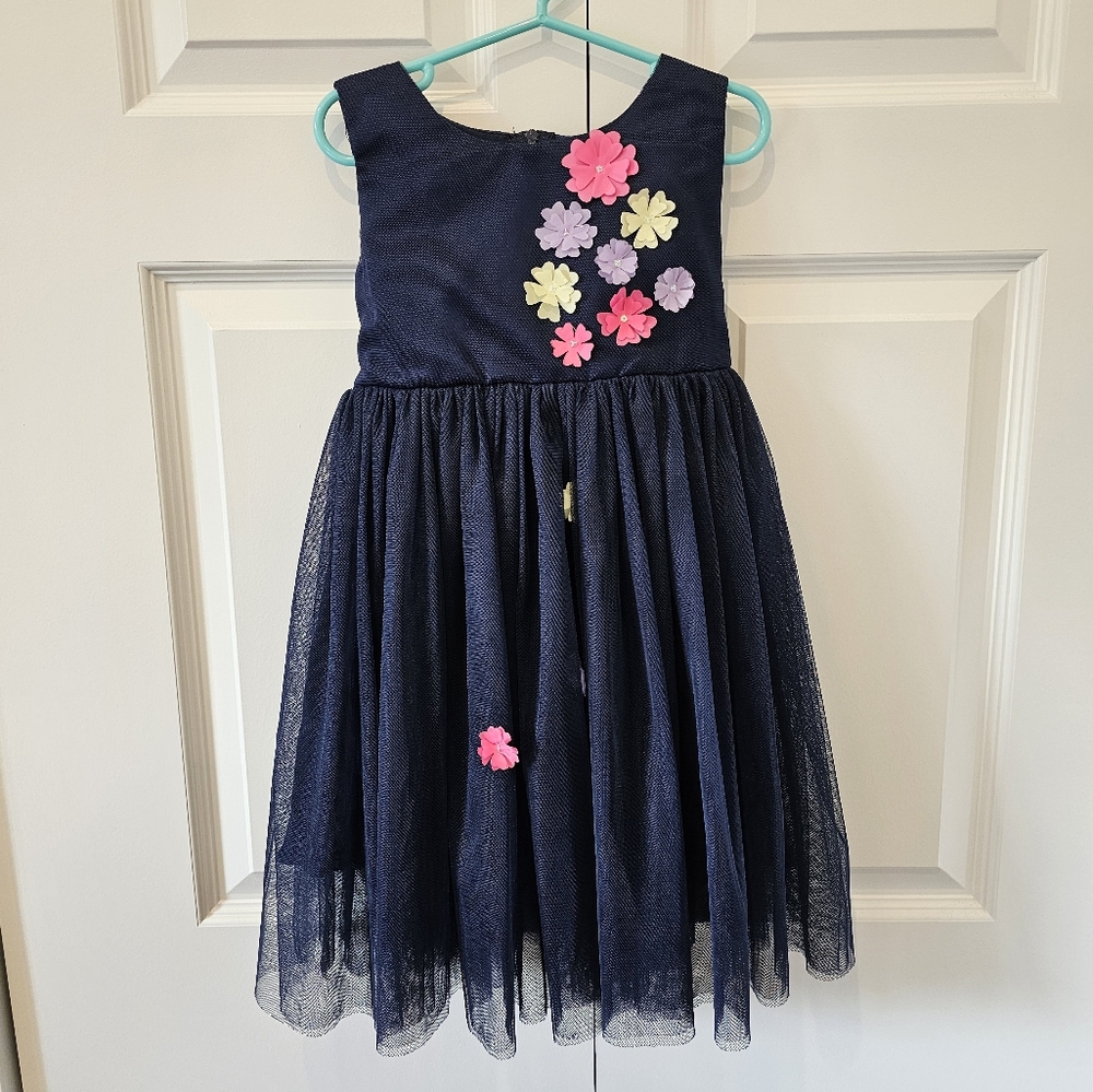 Popatu Girls fancy dress Size 5 navy blue and flower appliques
